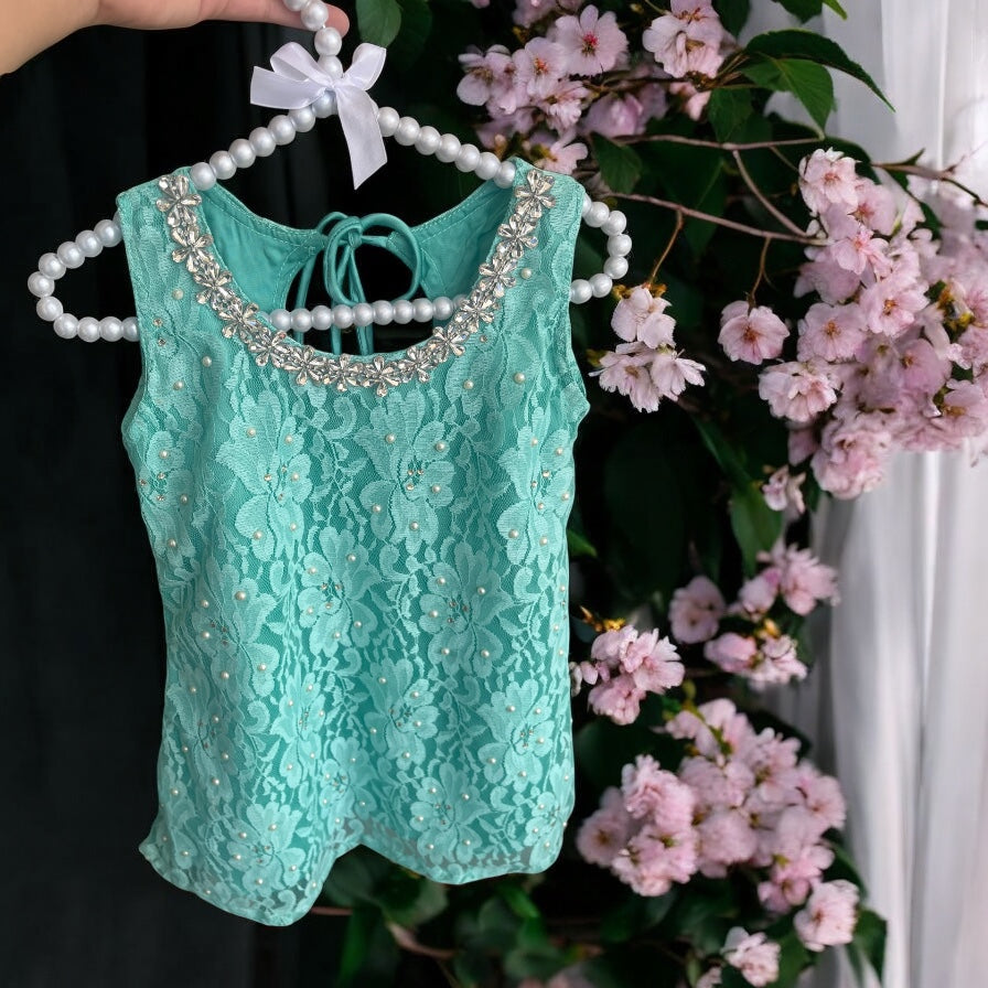 Emerald Lace Blossom