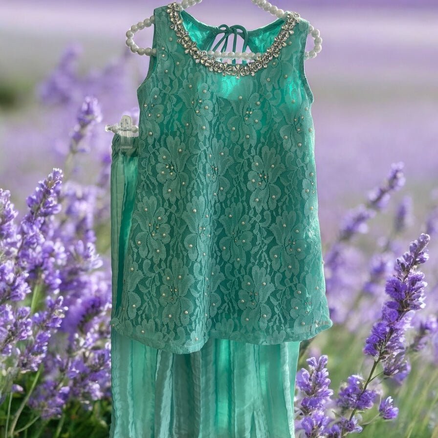 Emerald Lace Blossom