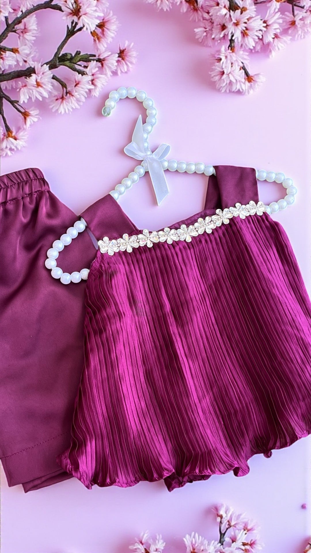 Plum Blossom Pleated Set