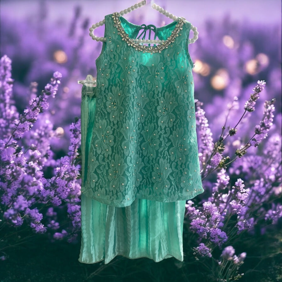 Emerald Lace Blossom